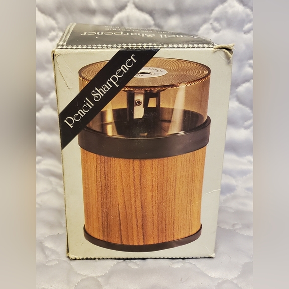 Other - RB5 Vintage Electric Pencil Sharpener Cordless Battery Powered Retro Wood Panel